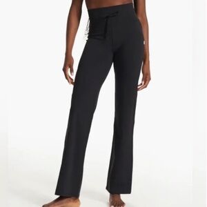 Vuori Daily Wide Leg Pants Black Medium